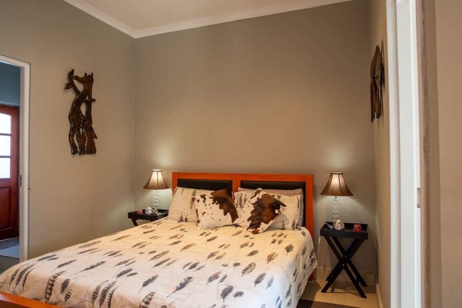 4 Bedroom Property for Sale in Myburgh Park Western Cape